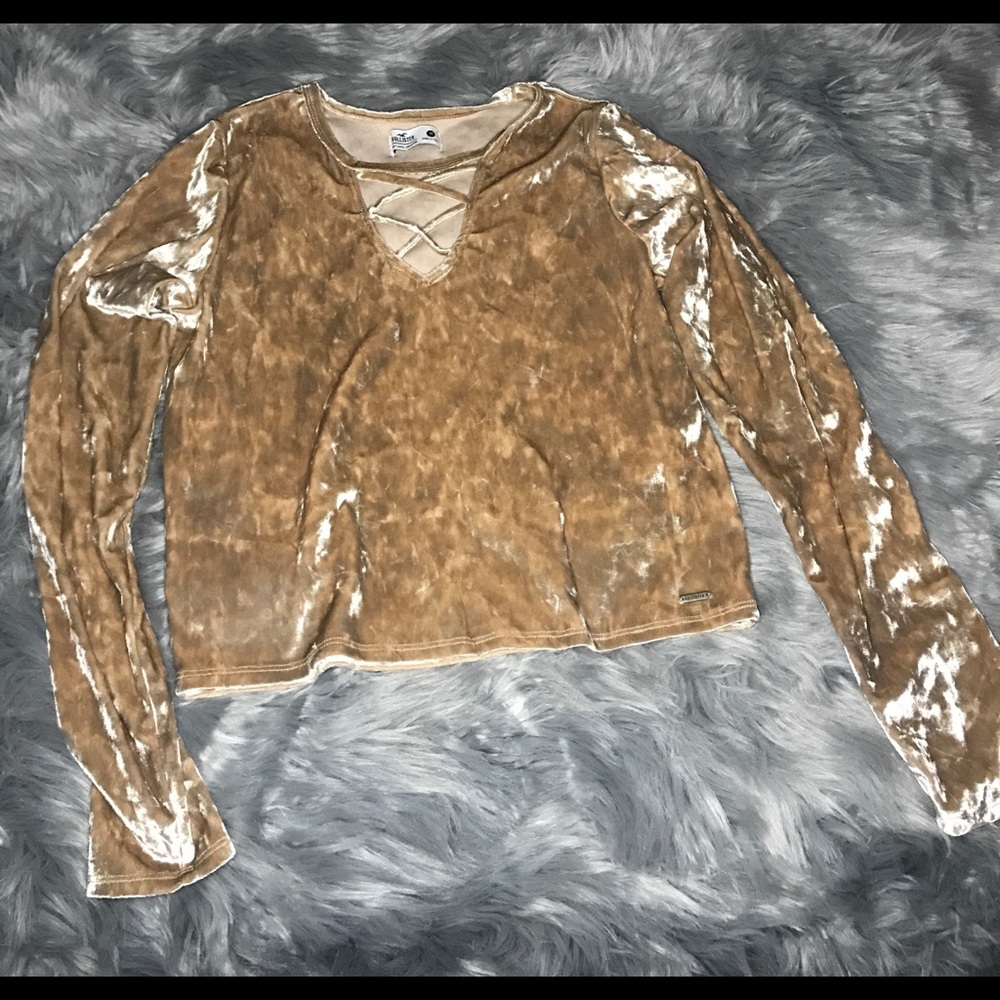 Hollister velvet gold long sleeve crop top
